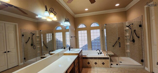 Building Photo - 1608 Tanglewood Dr