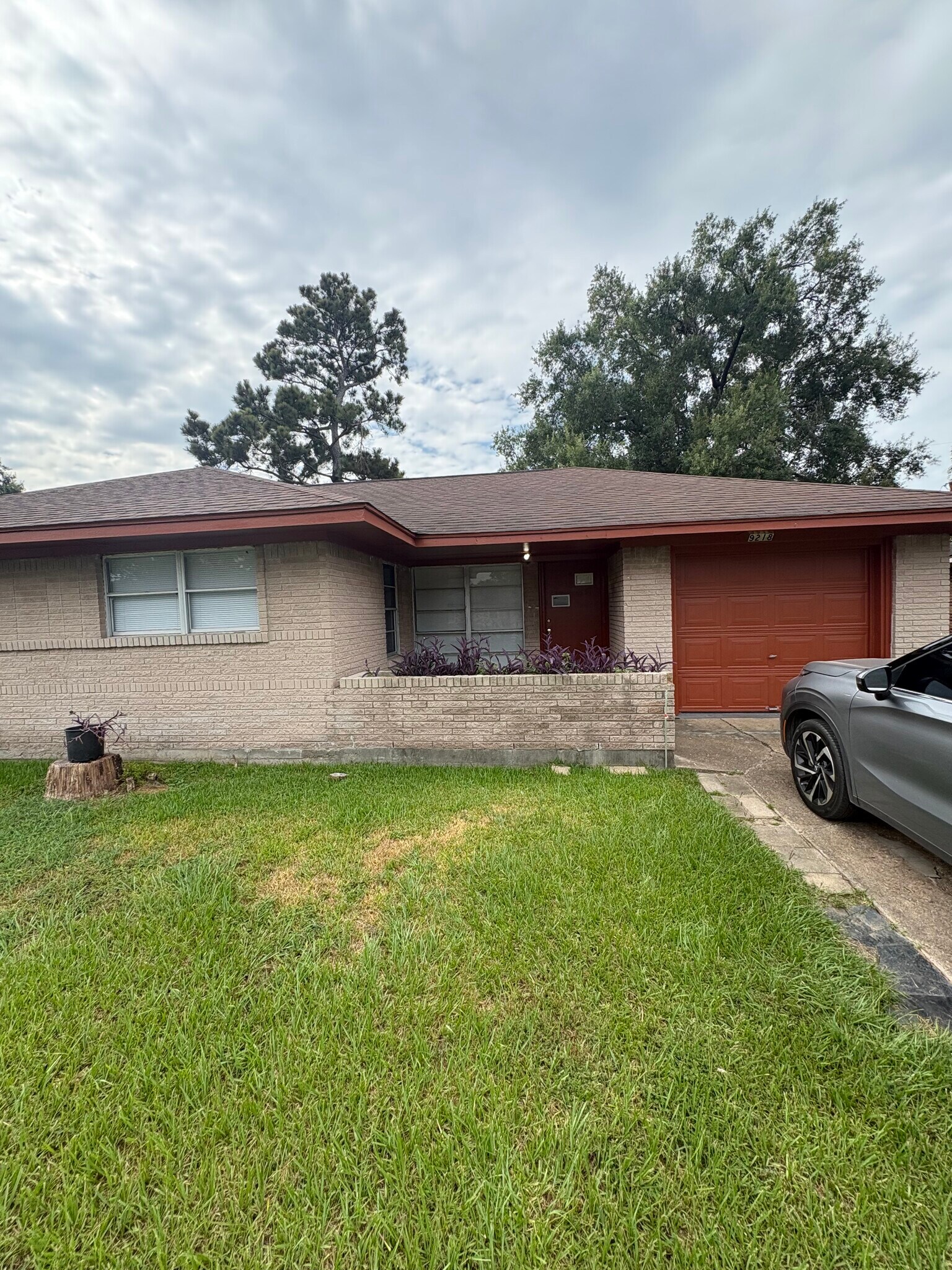 Building Photo - 9218 Laura Koppe Rd