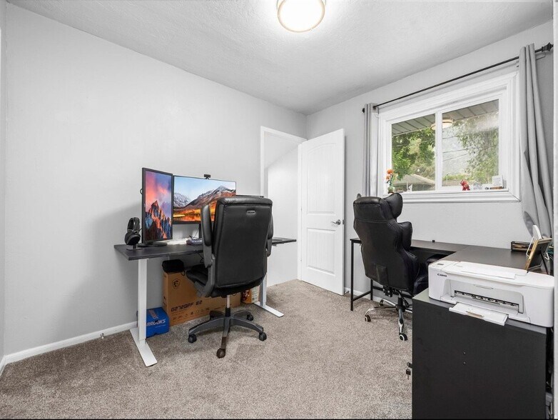 Building Photo - 225 S 300 E