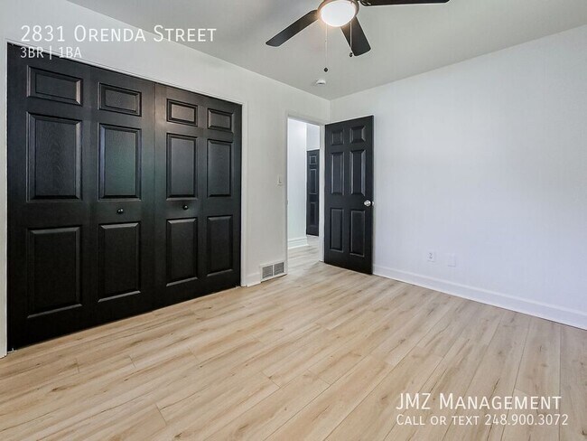 Building Photo - 2831 Orenda St