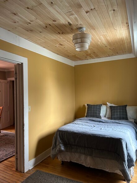 Building Photo - 49 Prospect St