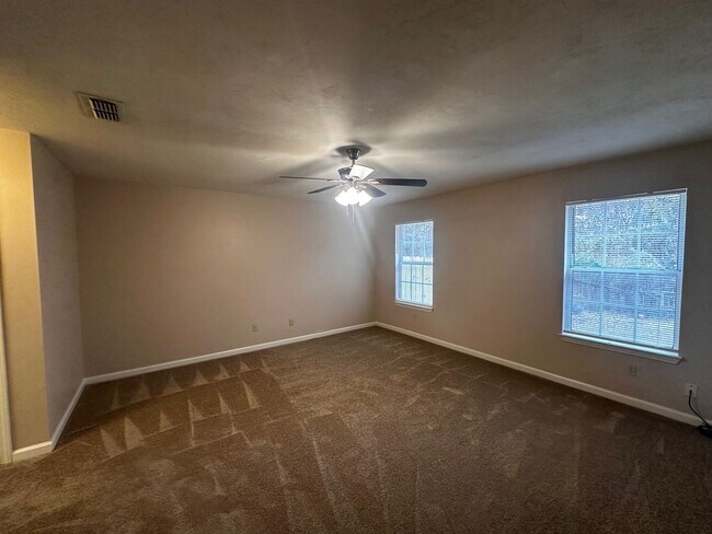 Building Photo - 7345 Hollis St