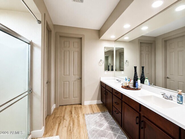 Building Photo - 25959 W Sands Dr
