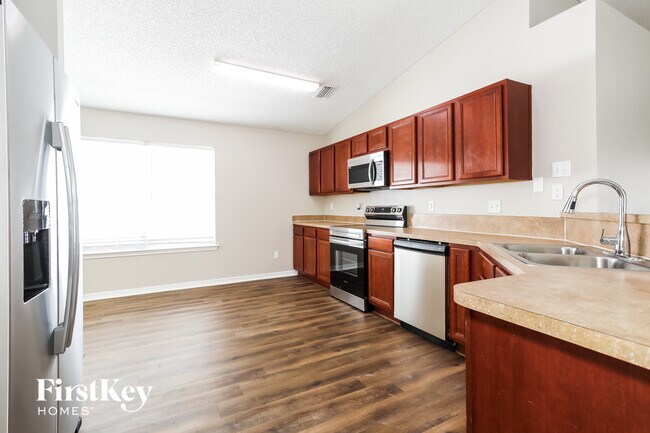 Building Photo - 2632 Creekfront Dr