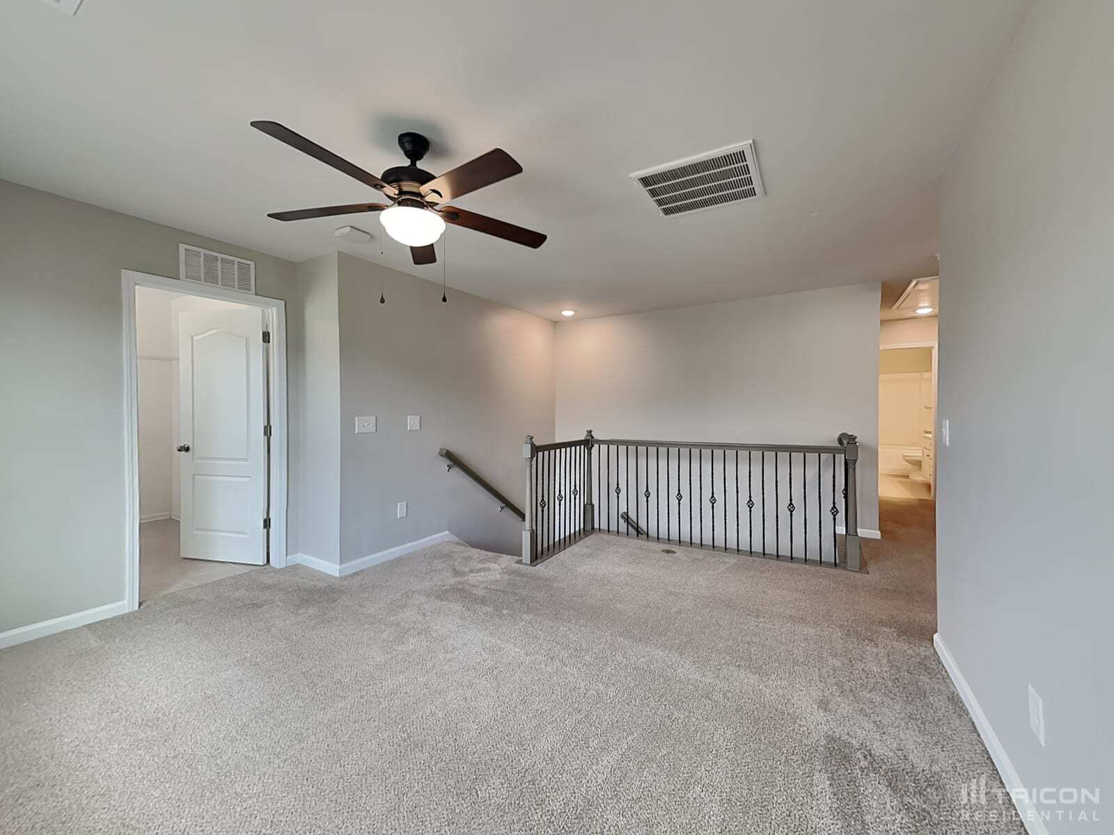 Building Photo - 187 Falls Cove Dr