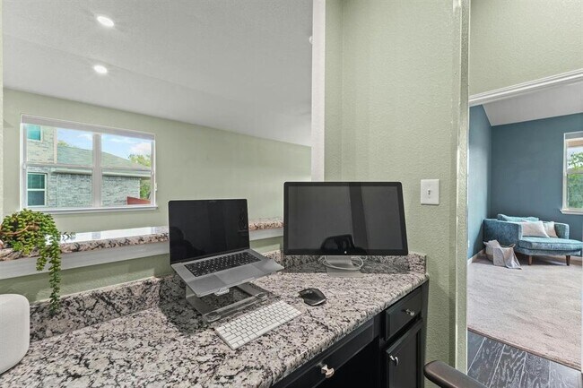 Building Photo - 416 Gabrielle Anne Dr