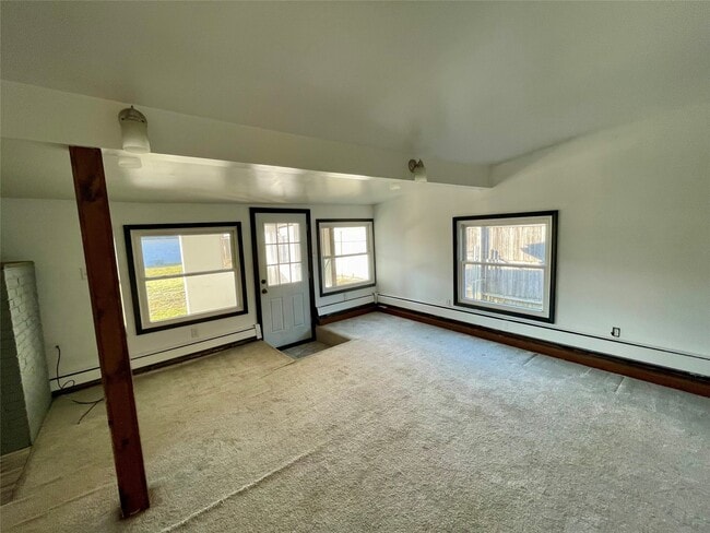 Building Photo - 705 N McKinley Ave