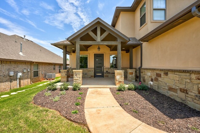 Building Photo - Beautiful Rental Home in Moore!