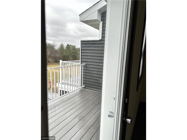 Building Photo - 303 S Wasson Ln