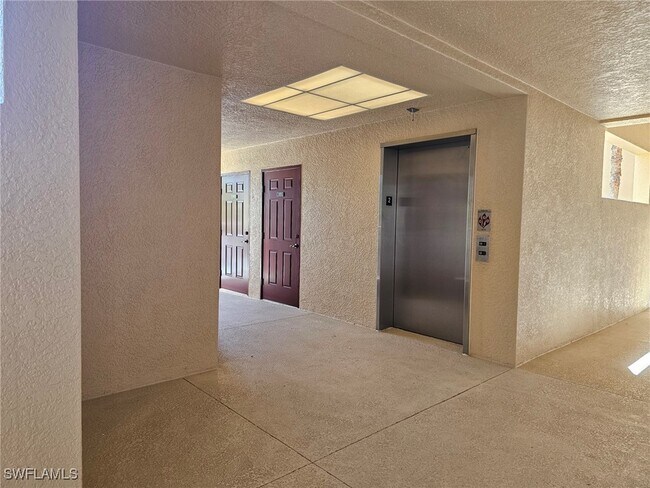 Building Photo - 10800 Palazzo Wy