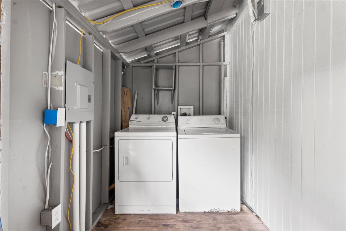 Building Photo - 719 Smith Ave