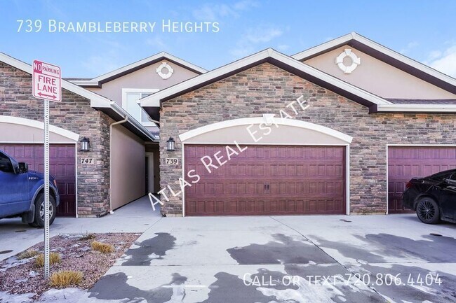Building Photo - *FEBRUARY RENT FREE* 3 bedroom 2.5 bathroo...