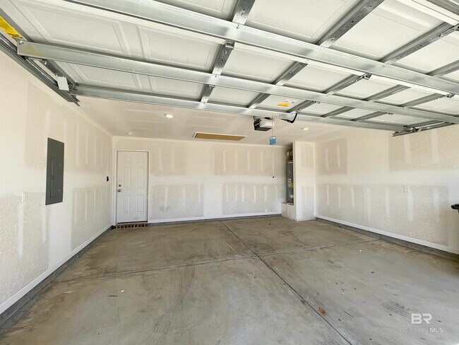 Building Photo - 10252 Ruffian Rte