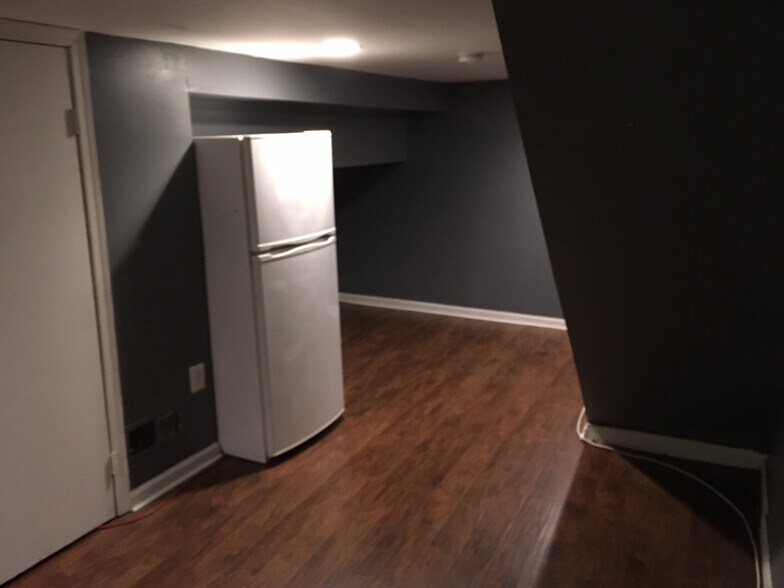 Building Photo - 3402 Noble St