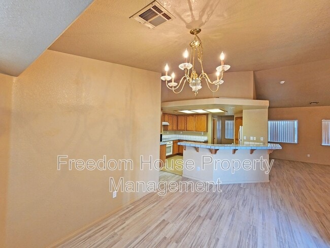 Building Photo - 3280 E Winery Rd