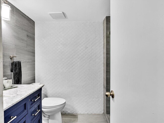 Building Photo - 10241 NW 9th St Cir