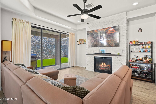 Building Photo - 12863 Ivelet Ct