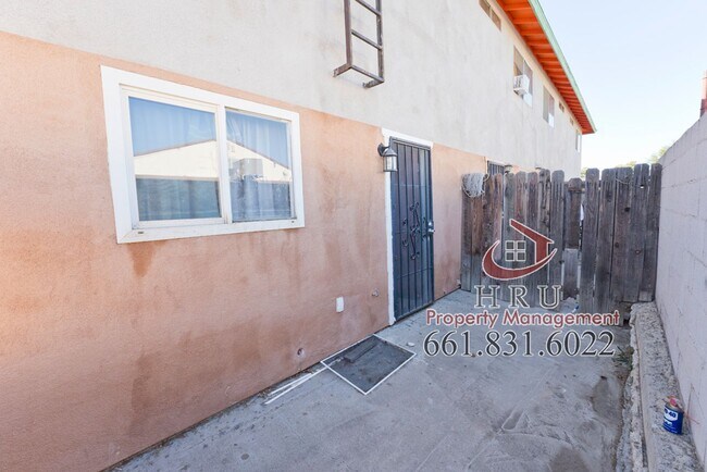 Building Photo - 1409 Lincoln St