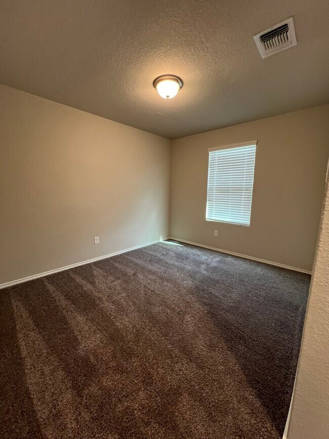 Building Photo - 5834 Machaela Trace