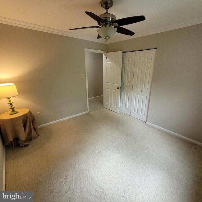 Building Photo - 6302 Shiplett Blvd