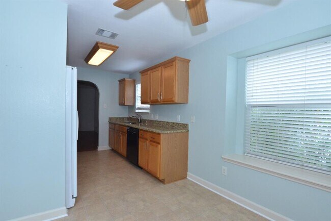 Building Photo - 115 Teasley