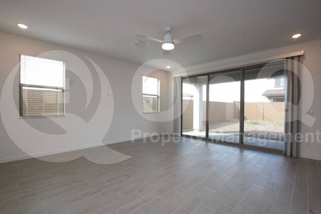 Building Photo - 7442 W Nicolet Ave