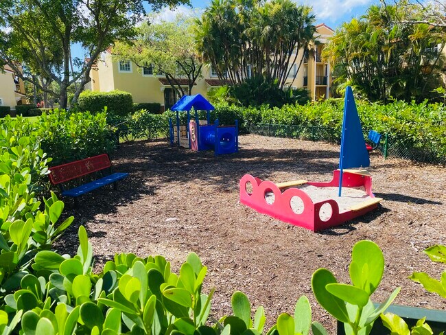 Building Photo - 107 Yacht Club Way