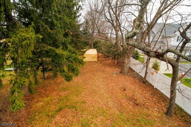 Building Photo - 81 Main St