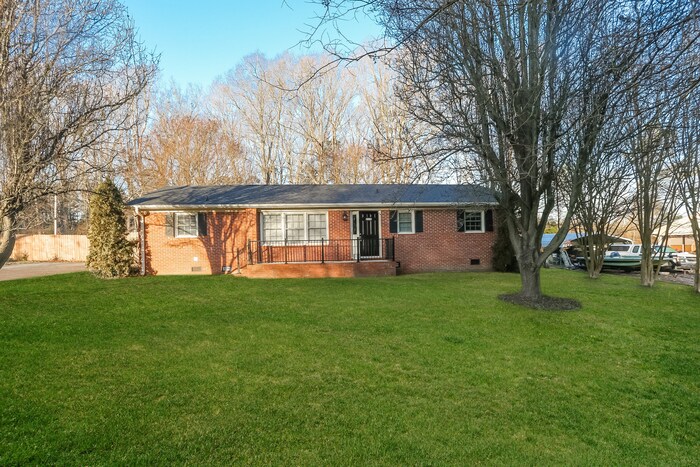Primary Photo - 2334 Munsen Rd