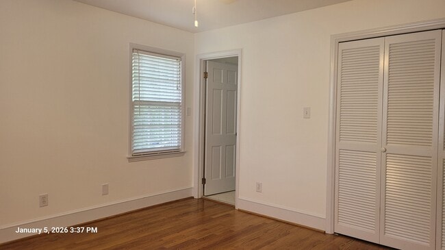 Building Photo - 2922 Hostetler St