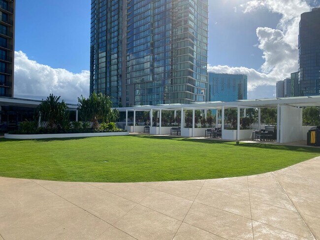 Building Photo - Koula - Luxurious studio in Kakaako