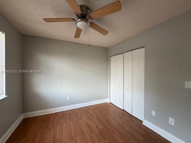 Building Photo - 2570 W 67th Pl