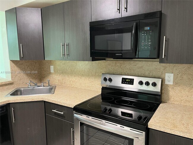 Building Photo - 11750 SW 18th St