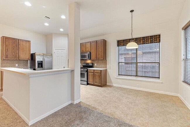 Building Photo - 2134 Paradise Ridge Dr