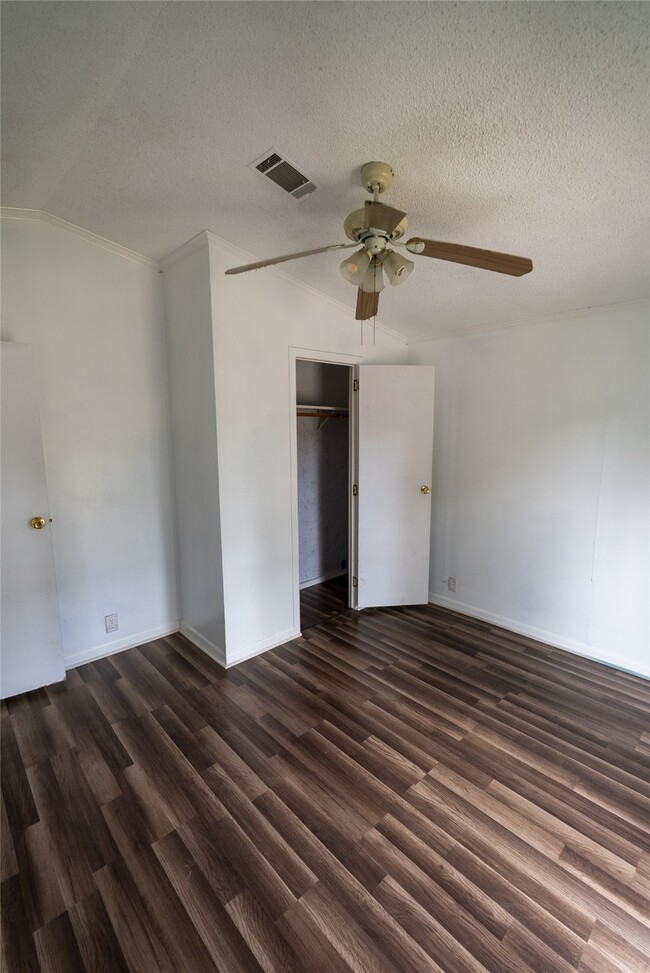 Building Photo - 9803 Cedar Branch Dr