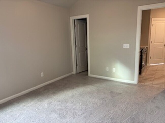 Building Photo - New Home!