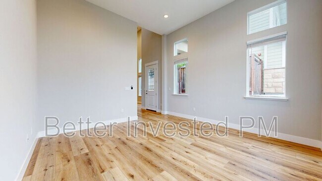 Building Photo - 1807 Palisades Dr