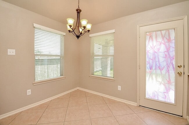 Building Photo - 5205 Kendall Glen Ct