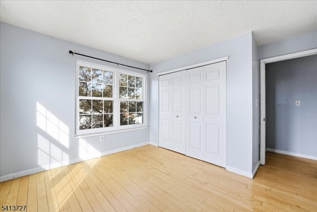 Building Photo - 47 Rutgers Dr