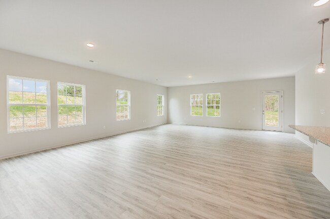 Building Photo - 6367 Sheringham Dr