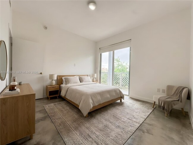 Building Photo - 771 NW 1st St