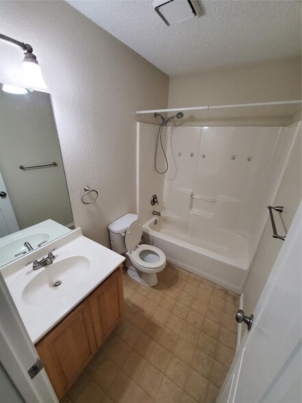 Building Photo - 4233 Fernleaf Dr