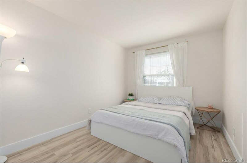 Building Photo - 16397 E Wyoming Dr