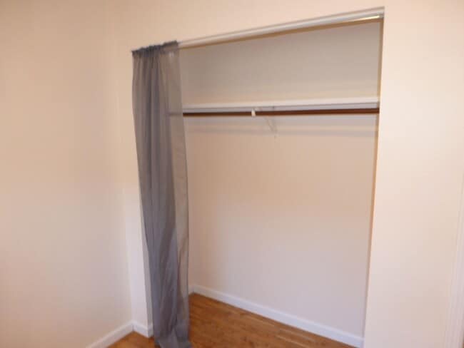 Building Photo - Four Bedroom, Two Bath, Two Car Garage Rem...