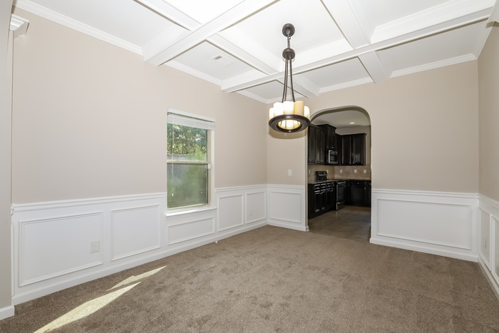 Building Photo - 110 Trevers Lake Dr