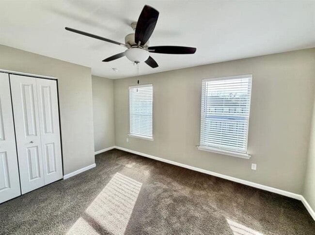Building Photo - 2281 Del Carmel Way