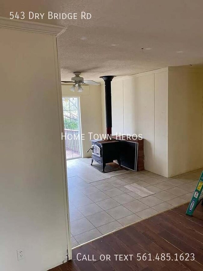 Building Photo - 543 Dry Bridge Rd