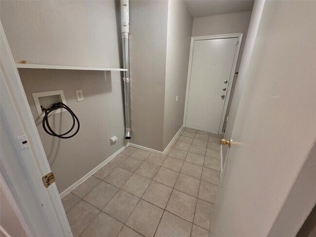 Building Photo - 4773 Stallcup Dr