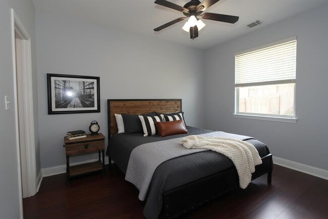 Building Photo - 12513 Capitol Saddlery Trail