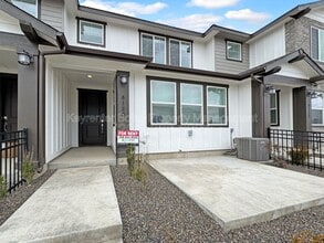 Building Photo - 4120 W Perspective St